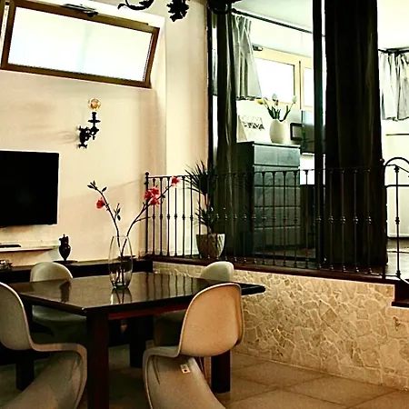 Loft Sul Fiume Center * Асколи-Пичено